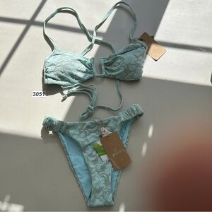 Berlook XS Light Blue Floral Textured Bikini Set Elastic Bottom U Ring Top